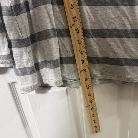 CAbi Gray Striped Long Sleeve Top Small | V-Neck Soft Rayon Stretch Casual Tee - Picture 3 of 8